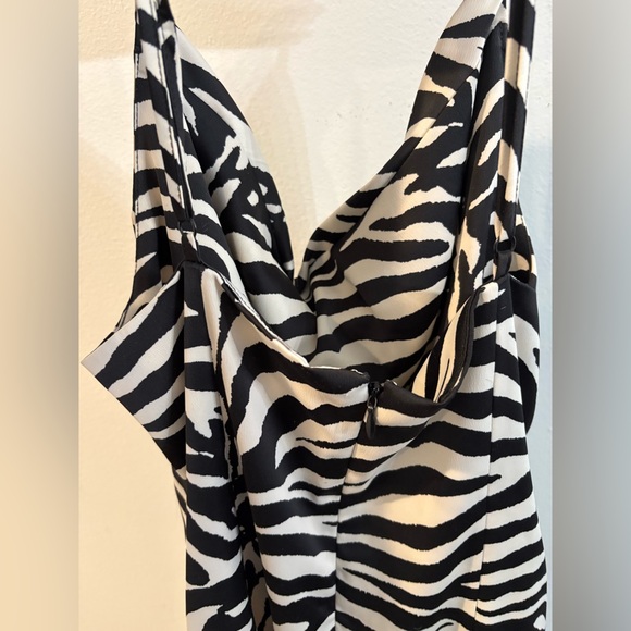 Urban Outfitters Mallory Zebra Cowl Neck Mini Slip Dress Size Medium - Picture 3 of 7